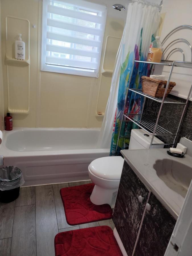 Quiet Cozy Apartment Next To Highway Wifi+Netflix Edmundston Exteriör bild